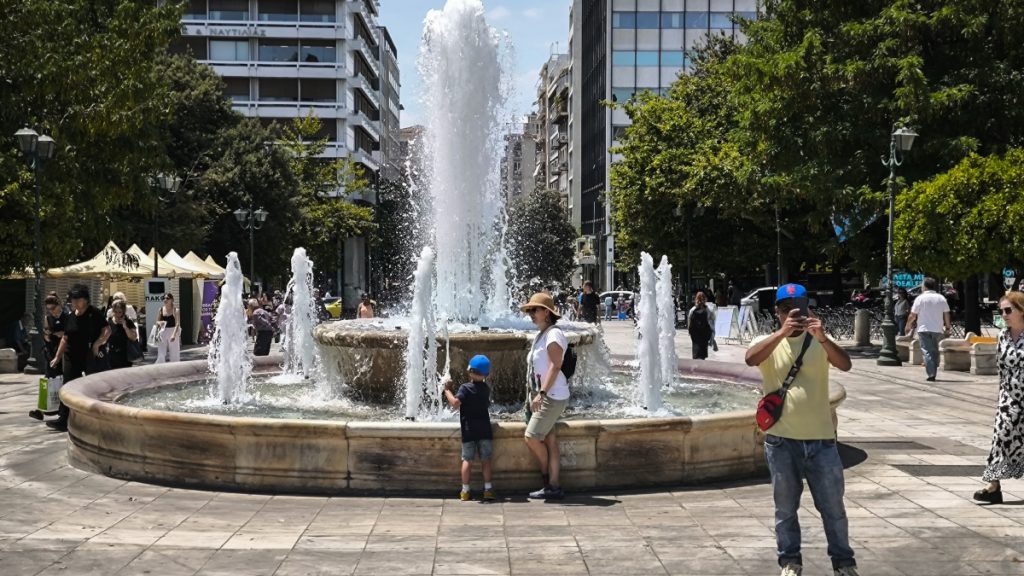 Καλός ο καιρός σήμερα, έως 33 βαθμούς η θερμοκρασία – Πού αναμένονται τοπικές βροχές