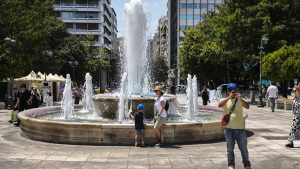 Καλός ο καιρός σήμερα, έως 33 βαθμούς η θερμοκρασία – Πού αναμένονται τοπικές βροχές