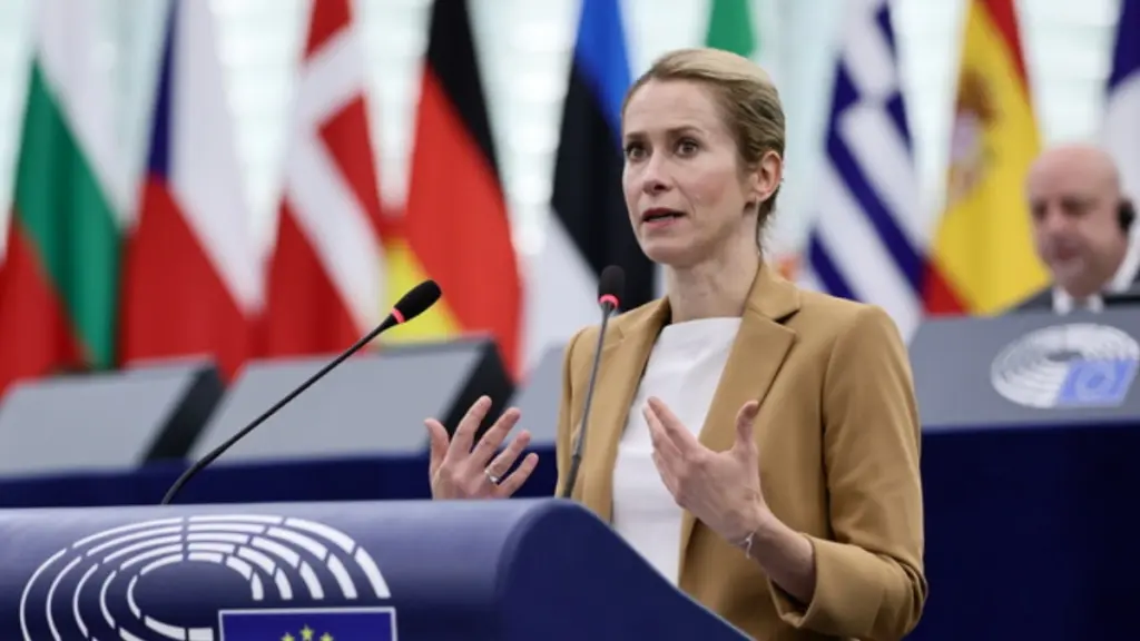 Κάλας: «Αναμένουμε θετικές αποφάσεις αύριο για το δάνειο των 90 δισεκατομμυρίων» για την Ουκρανία