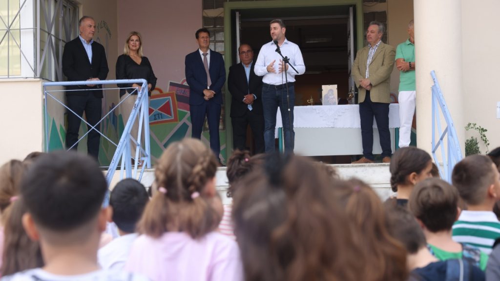 Ανδρουλάκης: “Προτεραιότητά μας η δημόσια Παιδεία – Να στηρίξουν όλα τα κόμματα το Εθνικό Απολυτήριο”