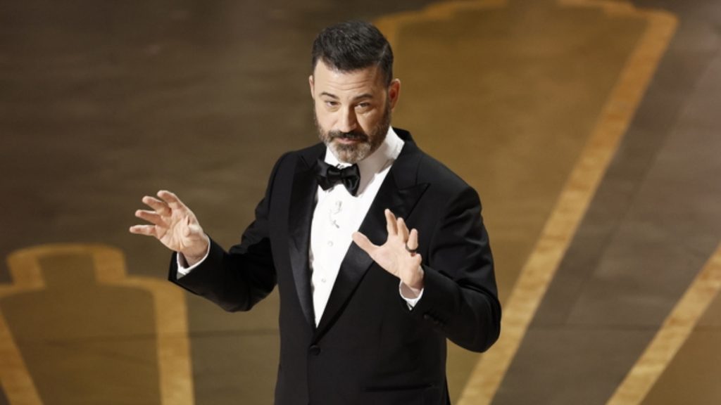 “Βόμβα” στις ΗΠΑ: Το ABC “έκοψε” την εκπομπή του Τζίμι Κίμελ, μετά τα σχόλια για τη δολοφονία του Τσάρλι Κερκ