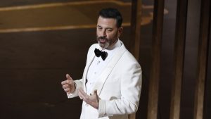 Τζίμι Κίμελ: Εξοργισμένος με το “κόψιμο” της εκπομπής του λόγω Τσάρλι Κερκ – Κάνει… πάρτι ο Τραμπ