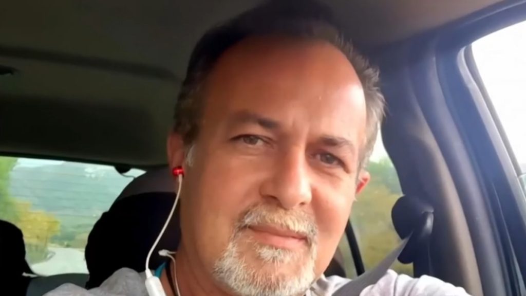 Γιώργος Παυλάκης: Ο Κωνσταντίνος Φλαμής περιγράφει το τελευταίο ρεπορτάζ του κάμεραμαν του ΑΝΤ1 – “Έφυγες σχεδόν στα χέρια μου”