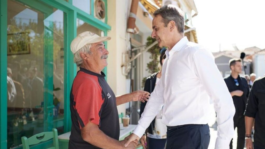 Στη Λήμνο ο Μητσοτάκης: “Διορθώσαμε μια αδικία με την εξίσωση της μείωσης ΦΠΑ για νησιά με κατοίκους κάτω των 20.000”