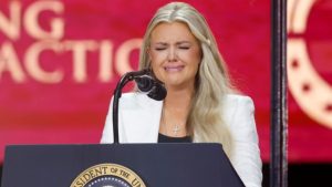 Κηδεία Τσάρλι Κερκ: “Συγχωρώ τον δολοφόνο, αυτό θα έκανε ο Χριστός και ο σύζυγός μου” – Συγκλόνισε η χήρα του (βίντεο)