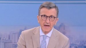 Πορτοσάλτε για απεργία πείνας Ρούτσι στον Άγνωστο Στρατιώτη: “Αυτό τον χώρο δεν πρέπει να τον αφήσουμε να γίνει τσαντιροκατάσταση”