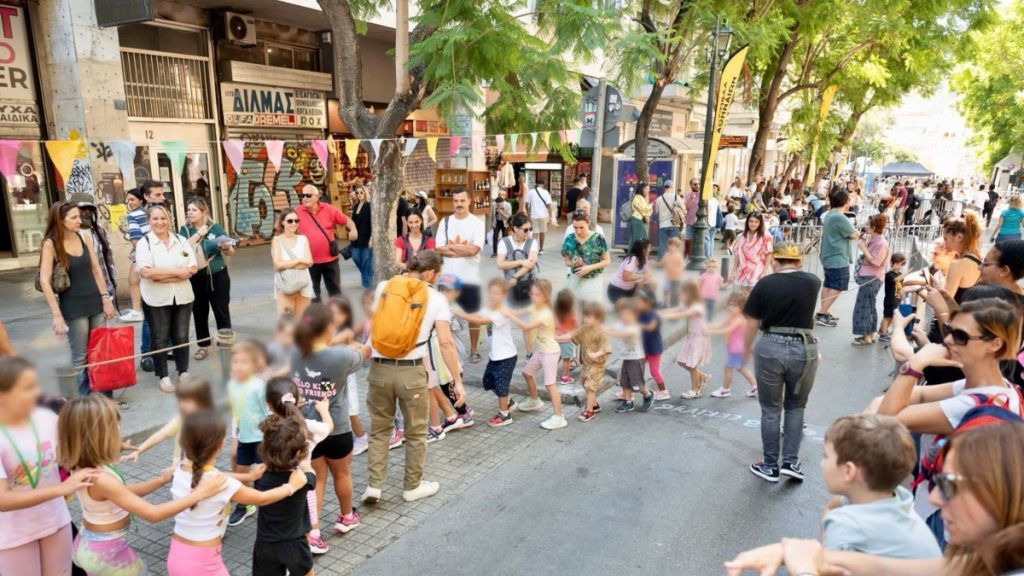Πάνω από 20.000 άνθρωποι γιόρτασαν την Παγκόσμια Ημέρα Χωρίς Αυτοκίνητο στην οδό Αθηνάς