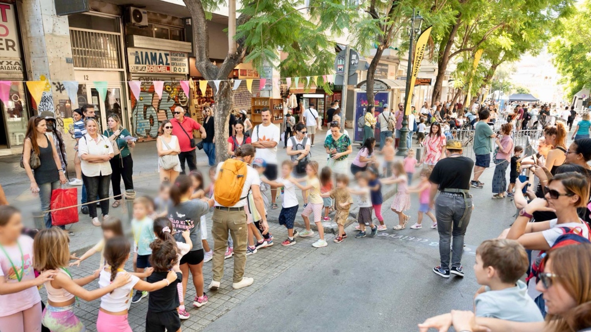 Πάνω από 20.000 άνθρωποι γιόρτασαν την Παγκόσμια Ημέρα Χωρίς Αυτοκίνητο στην οδό Αθηνάς