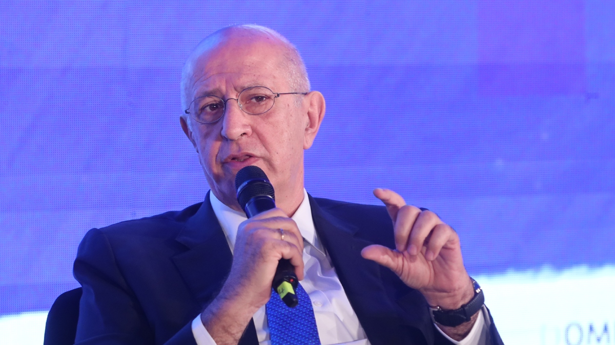 “Βόμβα” από τον πρόεδρο του ΣΕΒ: “Δύο εταιρείες μελετούν να κλείσουν δύο μεγάλα εργοστάσια στην Ελλάδα”