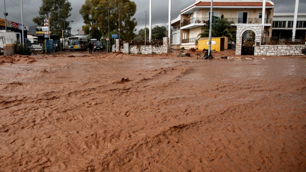 Καταβλήθηκαν αποζημιώσεις 2,9 εκατ. ευρώ σε 37 υποθέσεις αγωγών για τις τραγωδίες σε Μάτι και Μάνδρα