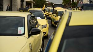 Απεργούν τα ταξί στις 9 και 10 Σεπτεμβρίου – Σε τι αντιδρούν οι επαγγελματίες οδηγοί