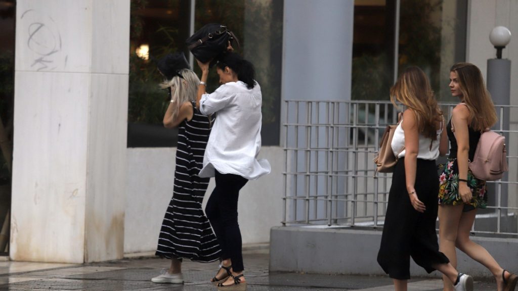 Άστατος ο καιρός σήμερα – Σε ποιες περιοχές αναμένονται βροχές και καταιγίδες