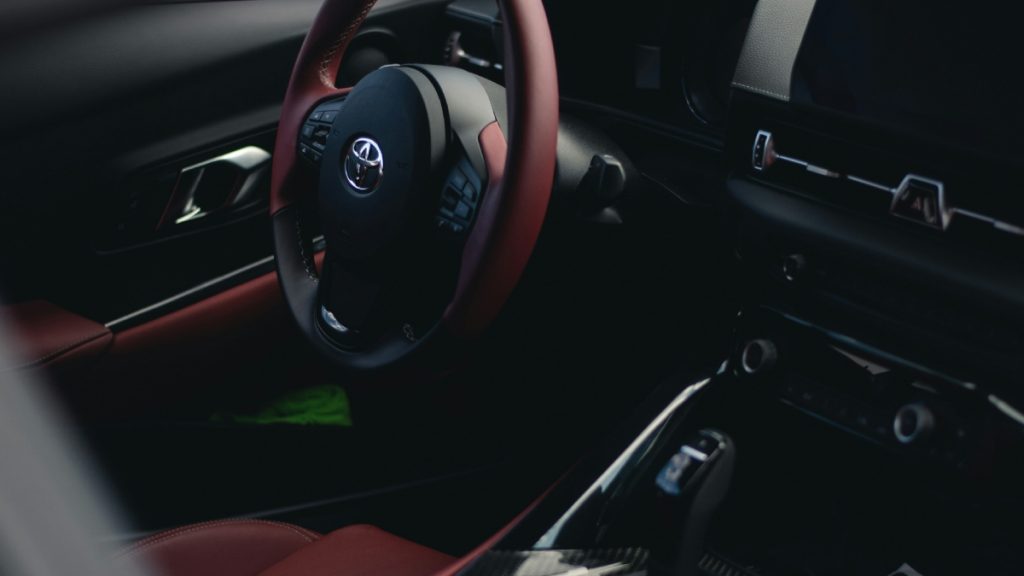 Toyota: Θα κατασκευάσει το πρώτο ηλεκτρικό αυτοκίνητο με μπαταρία στην Ευρώπη