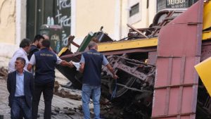 Πορτογαλία: Το τελεφερίκ του θανάτου είχε ελεγχθεί 24 ώρες πριν το δυστύχημα – 8 τουρίστες ανάμεσα στους 16 νεκρούς
