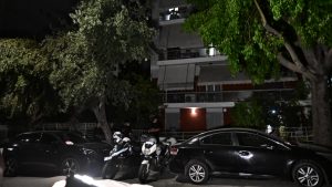 Νέος Κόσμος: Το δράμα του νεκρού ζευγαριού – “Η γυναίκα είχε καρκίνο, ίσως τη σκότωσε για να την απαλλάξει από τον πόνο”