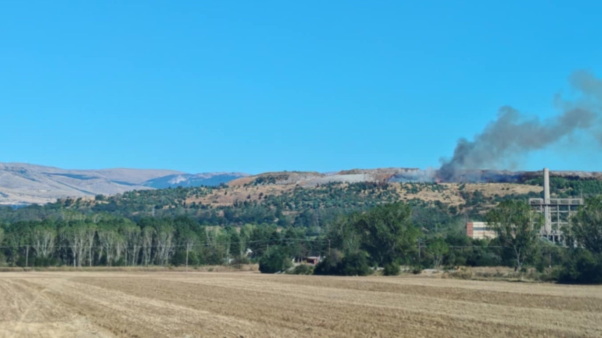 Φωτιά στην Πτολεμαΐδα (Φωτογραφίες)