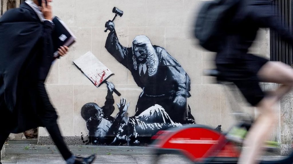 Ο Banksy «επιστρέφει»: Το γκράφιτι που συζητείται στα Δικαστήρια του Λονδίνου