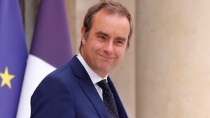 Με επιφυλάξεις υποδέχτηκε ο γαλλικός Τύπος τον διορισμό Λεκορνί από τον Μακρόν