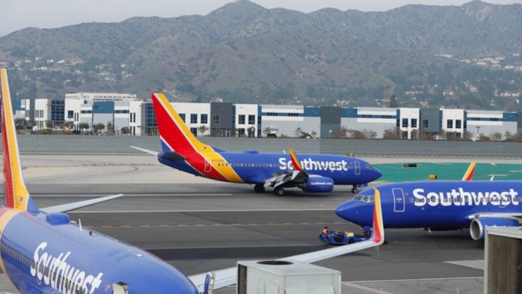 ΗΠΑ: Έκτακτη προσγείωση Boeing της Southwest Airlines στο Λος Άντζελες