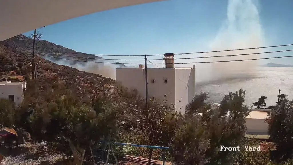 Φωτιά στην Άνδρο: Ενισχύθηκαν οι δυνάμεις κατάσβεσης