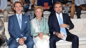 Άννα Μαρία: Σπάνια βραδινή έξοδος στο Ηρώδειο με τους γιους της, Παύλο και Νικόλαο Ντε Γκρες (pics)