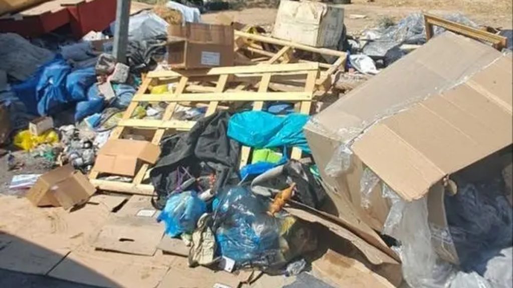 Ρέντη: Σύλληψη 26χρονου για παράνομη απόρριψη αποβλήτων από όχημα (Εικόνες & Βίντεο)