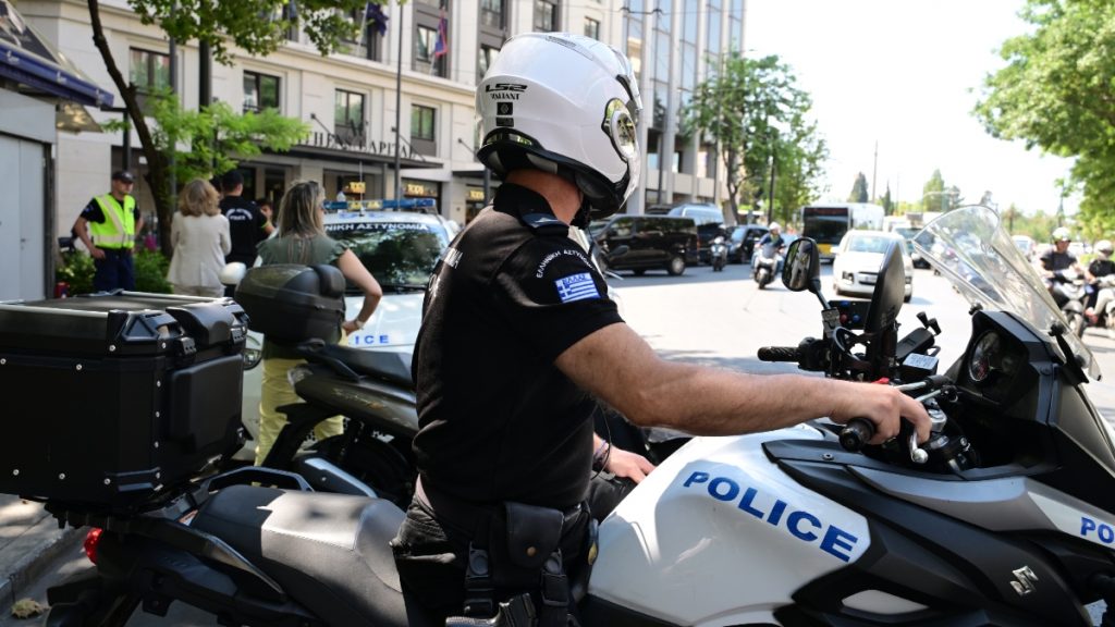 Ένστολοι: Έρχονται αυξήσεις από τον Οκτώβριο – Στα €110 το μήνα η μεσοσταθμική ενίσχυση