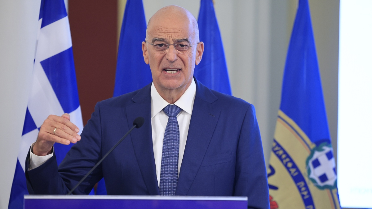 Δένδιας στον Φλοίσβο: Η Πολεμική Αεροπορία συνεχίζει να στηρίζει την Ελλάδα με F-35, Rafale και ιστορικά αεροσκάφη