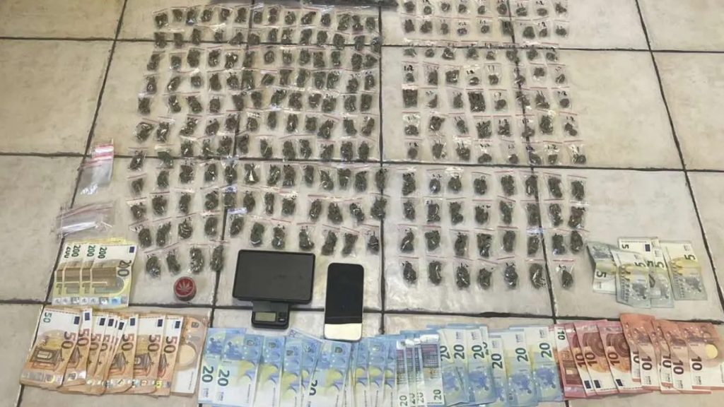 Ελευσίνα: Συνελήφθη 22χρονος για διακίνηση κάνναβης