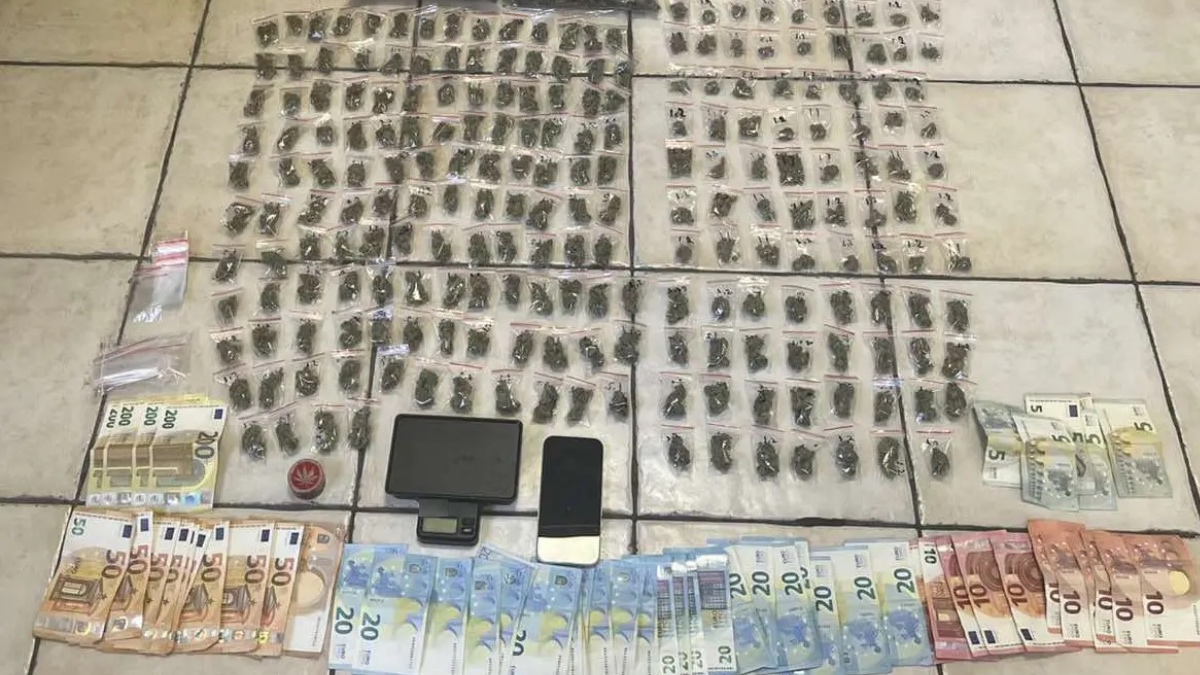 Ελευσίνα: Συνελήφθη 22χρονος για διακίνηση κάνναβης
