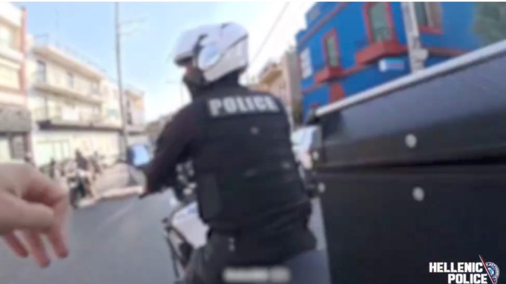 ΕΛ.ΑΣ.: Αγώνας δρόμου για να σωθεί επίτοκος σε κρίσιμη κατάσταση (βίντεο)
