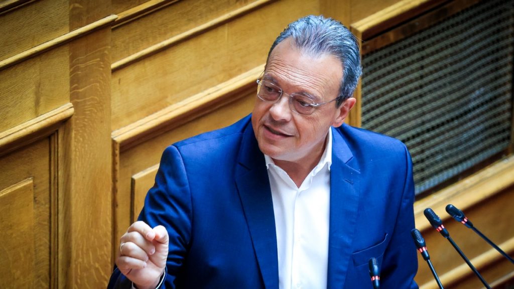 Φάμελλος: «Ο κ. Μητσοτάκης προσπαθεί με ψέματα να καλύψει την πραγματικότητα της εργατικής σκλαβιάς που ετοιμάζει»