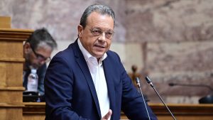 Φάμελλος στην ΚΟ του ΣΥΡΙΖΑ: Πολιτική αλλαγή για προοδευτική διακυβέρνηση – Η κυβέρνηση μετράει μέρες