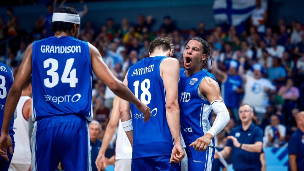 Σερβία – Φινλανδία 86-92: «Βόμβα» στο EuroBasket 2025 – Οι Σκανδιναβοί πέταξαν εκτός οκτάδας τους «πλάβι»