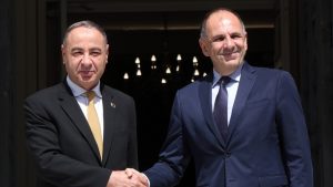 Συνάντηση Γεραπετρίτη με τον ασκούντα χρέη ΥΠΕΞ της Λιβύης