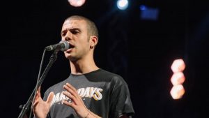 Γιάννης Μάλαμας: Συνελήφθη ο τραγουδιστής – Απείλησε αστυνομικό στο Μοναστηράκι