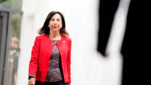 Παρεμβολές στο GPS του αεροσκάφους της Ισπανίδας Υπουργού Άμυνας πάνω από το Καλίνινγκραντ