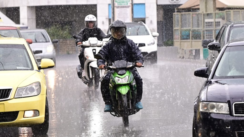 Νέα κακοκαιρία από την Πέμπτη με μεγάλο όγκο νερού και πτώση της θερμοκρασίας – Η πρόβλεψη Μαρουσάκη