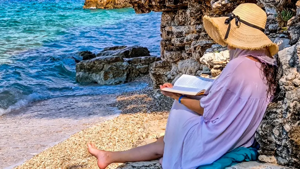 Καιρός σήμερα: Στους 35 βαθμούς θα σκαρφαλώσει ο υδράργυρος – Άνεμοι 6 μποφόρ στο Αιγαίο