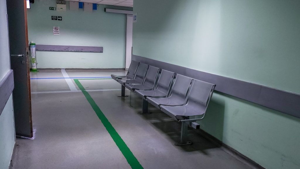 Νέα καταγγελία για φακελάκι σε νοσοκομείο – “Μου ζήτησαν χρήματα για να μπω πιο μπροστά στην σειρά”