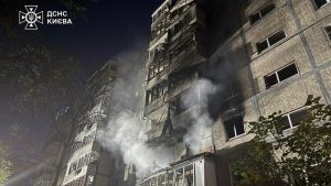 Κίεβο: Χτυπήθηκε η έδρα της κυβέρνησης – Για πρώτη φορά από την έναρξη της ρωσικής εισβολής (Φωτογραφίες & Βίντεο)