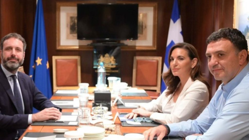 Συνάντηση Κικίλια και Κεφαλογιάννη με τον Αναπληρωτή Αντιπρόεδρο Κυβερνητικών Υποθέσεων του Royal Caribbean Group