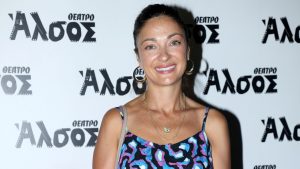Βαρύ πένθος για την Έμιλυ Κολιανδρή – Έφυγε από τη ζωή η μητέρα της ηθοποιού