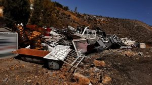 Κορυδαλλός: Σύλληψη δύο ατόμων για παράνομη απόρριψη αποβλήτων (βίντεο+φωτογραφίες)