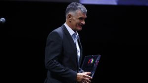 ΠΣΑΠΠ: Καλύτερος προπονητής ο Μεντιλίμπαρ – Κορυφαίος Έλληνας ο Κωνσταντέλιας
