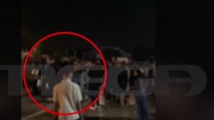 Μεταμόρφωση: Βίντεο από την αιματηρή συμπλοκή με 4 τραυματίες – Ξεκίνησε για ένα «γιατί με κοιτάς»