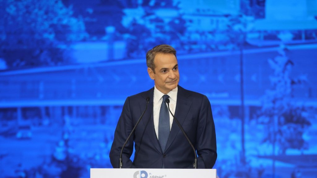 Με καλάθι ύψους 1,7 δις πηγαίνει απόψε ο Μητσοτάκης στη ΔΕΘ – Έρχονται μεταρρυθμίσεις με χρονικό ορίζοντα έως το 2030