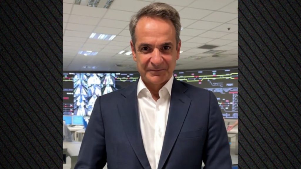 Μητσοτάκης στο TikTok: «Κάτι αλλάζει τα Σάββατα στην Αθήνα» με 24ωρη λειτουργία ΜΜΜ
