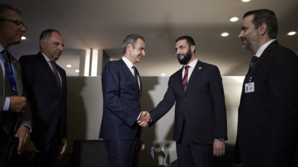 Συνάντηση Μητσοτάκη με τον μεταβατικό Πρόεδρο της Συρίας Ahmed Al Sharaa