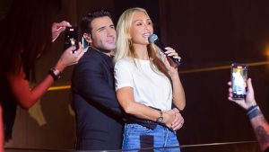 Νατάσα Θεοδωρίδου: Διασκέδασε στο «VogClub Athens» – Σπάνια βραδινή έξοδος για την τραγουδίστρια (vid)